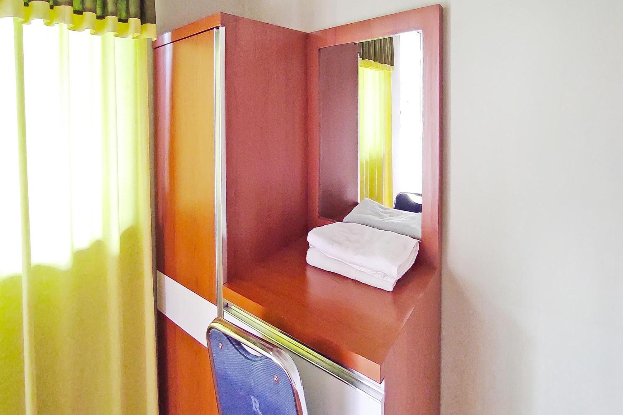 Collection O 91046 Hotel Remaja Indah Masamba Exterior foto